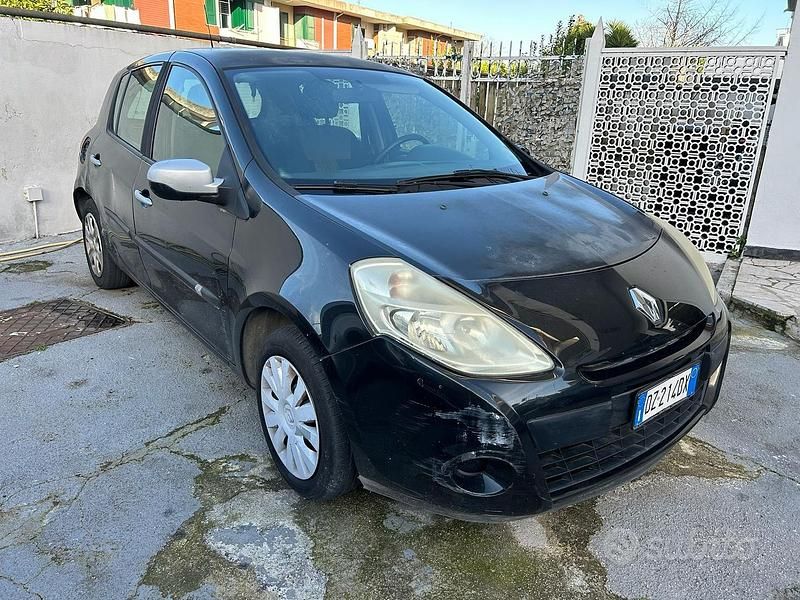 Usata Renault Clio II 75 CV (55 kW) 2009 Nero Berlina