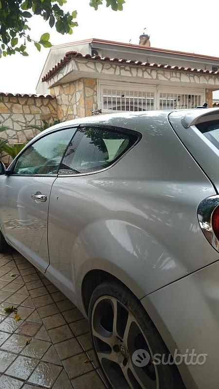 Usata Alfa Romeo MiTo 155 CV (114 kW) 2009 Grigio Utilitaria