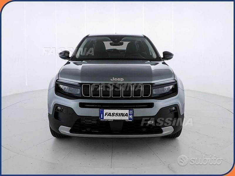 Usata Jeep Avenger Summit 100 CV (73 kW) 2024 Grigio SUV