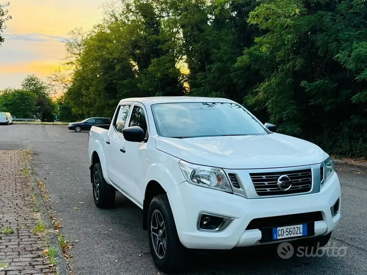 Usata Nissan Navara 163 CV (119 kW) 2021 Bianco Pick-up