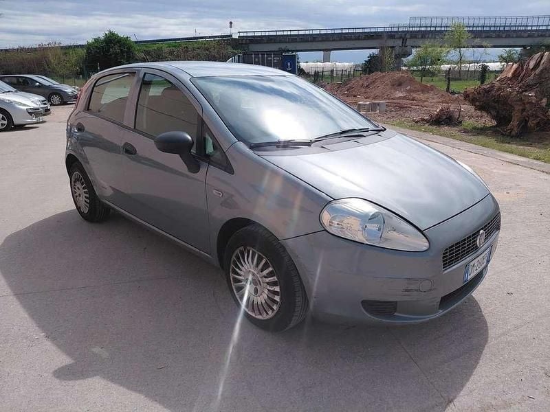 Usata Fiat Grande Punto Dynamic 77 CV (56 kW) 2007 Utilitaria