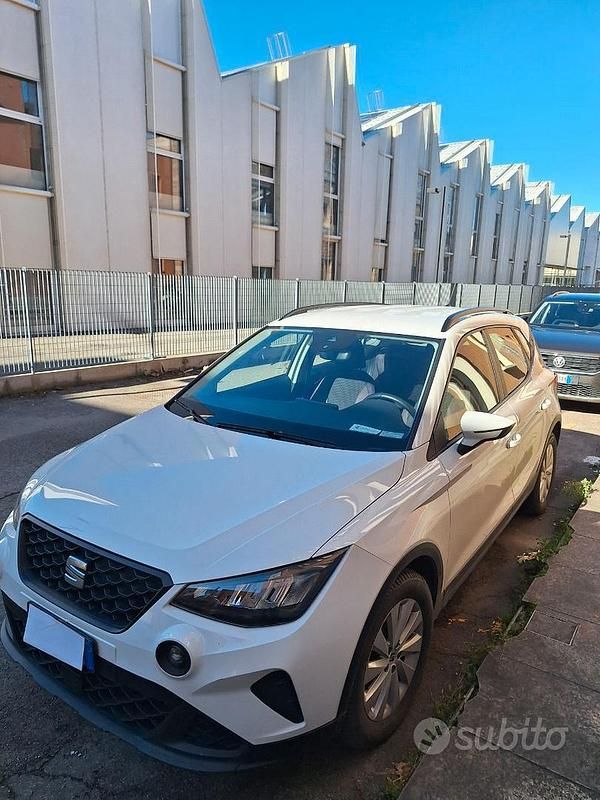 Usata Seat Arona Style 90 CV (66 kW) 2023 Bianco SUV