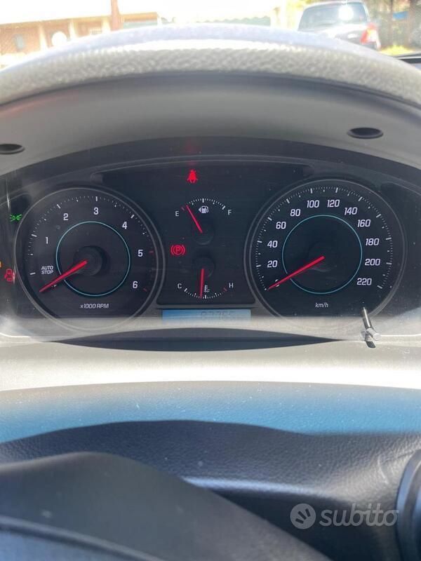 Usata Chevrolet Captiva 163 CV (119 kW) 2013 Grigio SUV