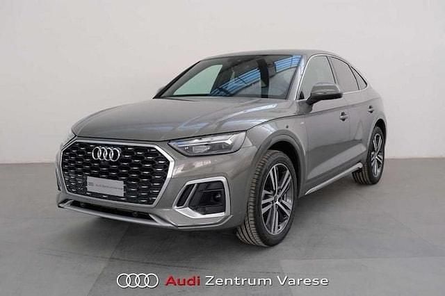 Usata Audi Q5 Sportback S-line plus 163 CV (119 kW) 2024 Grigio metallizzato SUV