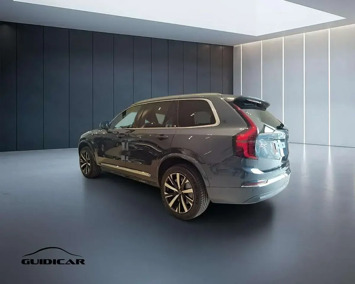Nuova Volvo XC90 Core 250 CV (183 kW) 2026 Denim blue SUV