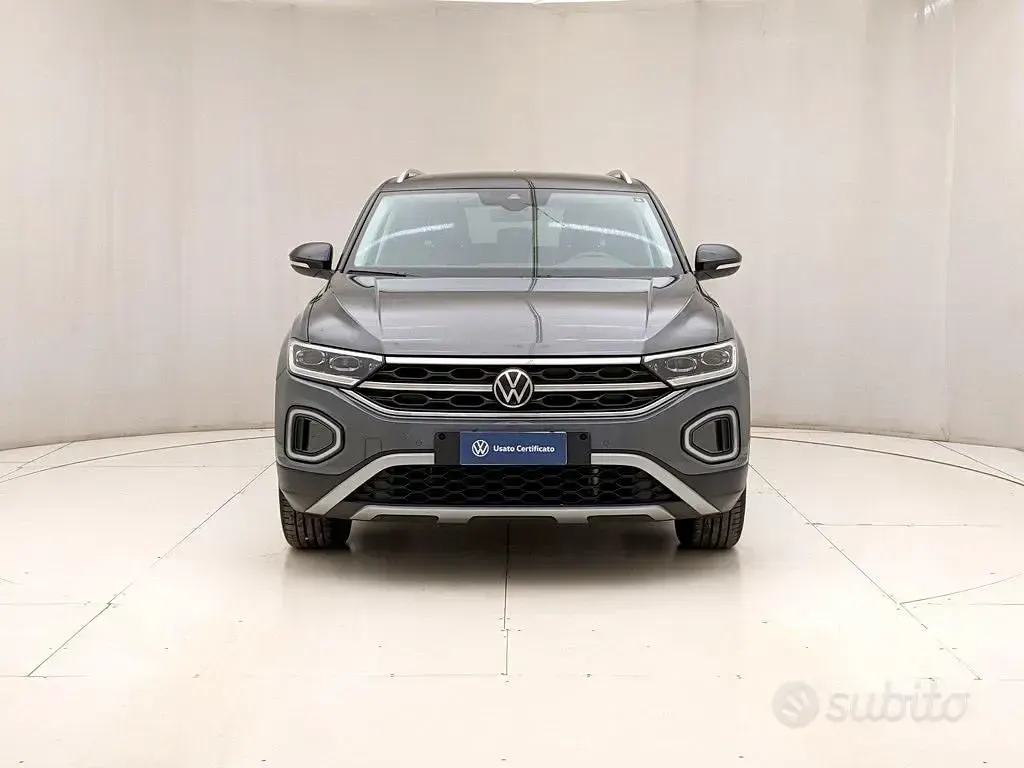 Usata VW T-Roc Style 110 CV (80 kW) 2023 Nero SUV