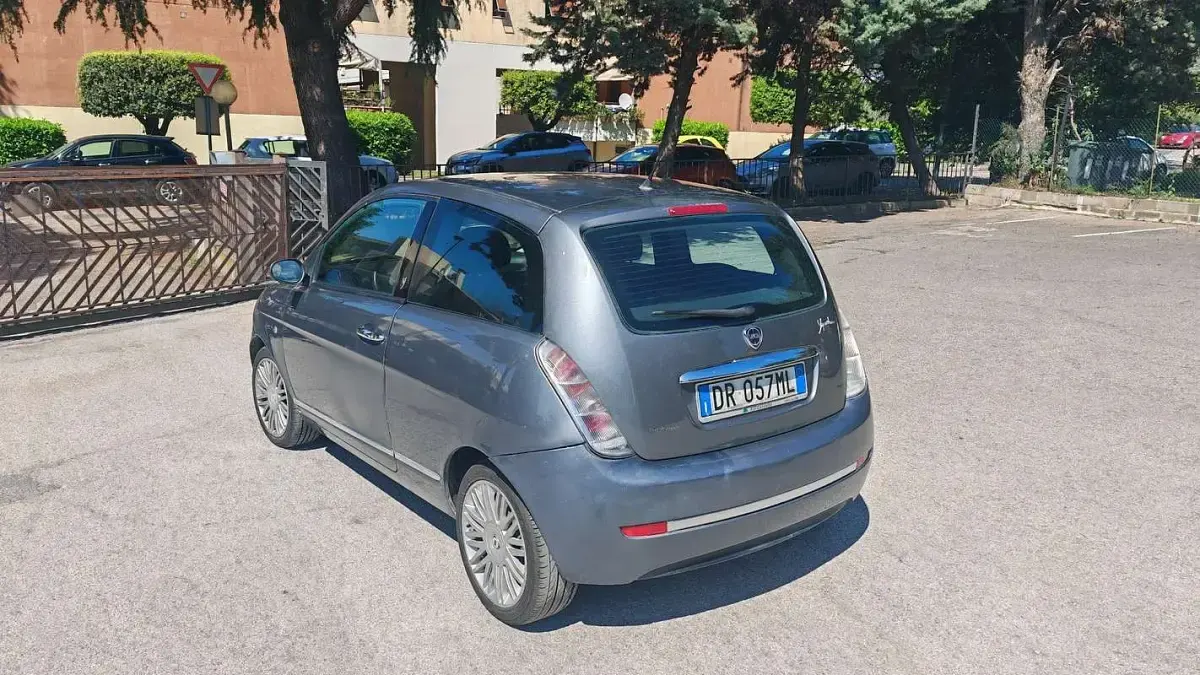 Usata Lancia Ypsilon 60 CV (44 kW) 2008 Utilitaria