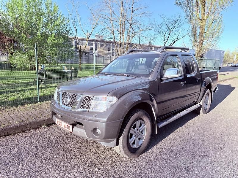 Usata Nissan Navara 171 CV (125 kW) 2008 Nero Pick-up
