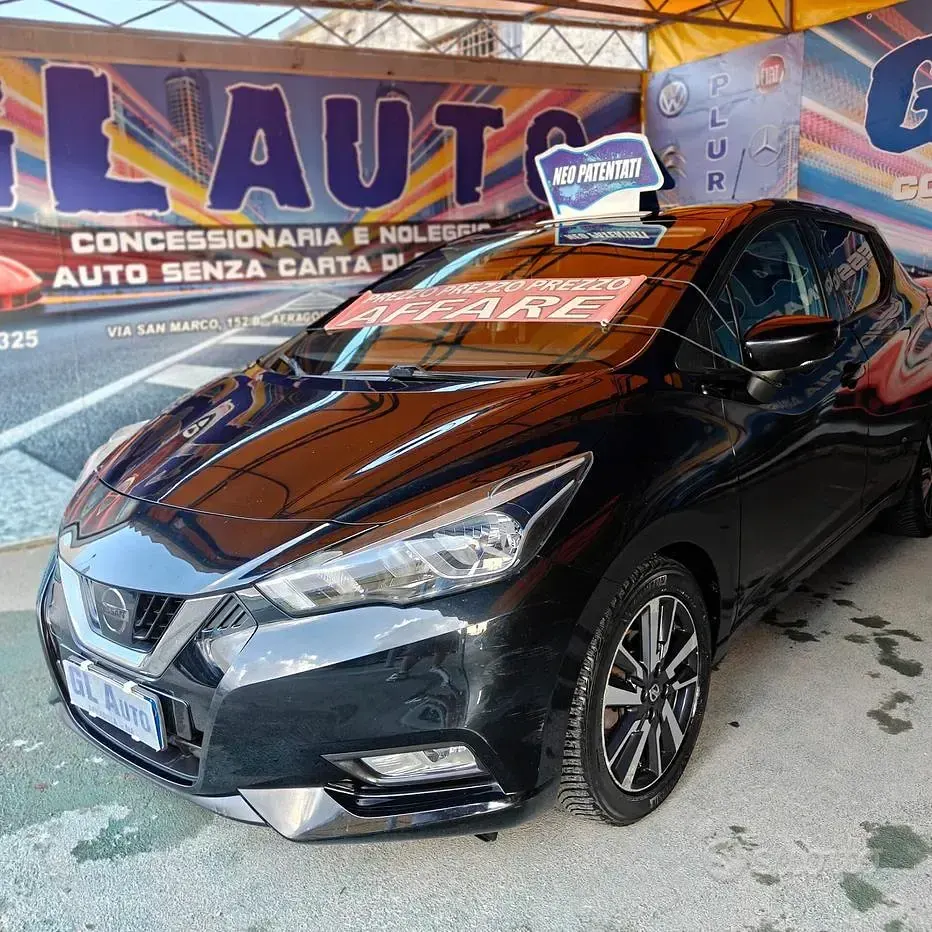 Usata Nissan Micra Tekna 90 CV (66 kW) 2018 Grigio Utilitaria