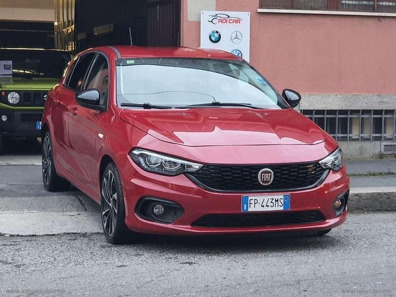 Rosso Usata 2018 Fiat Tipo S Tre volumi | 9990 € (Buon prezzo) - Immagine 1/4
