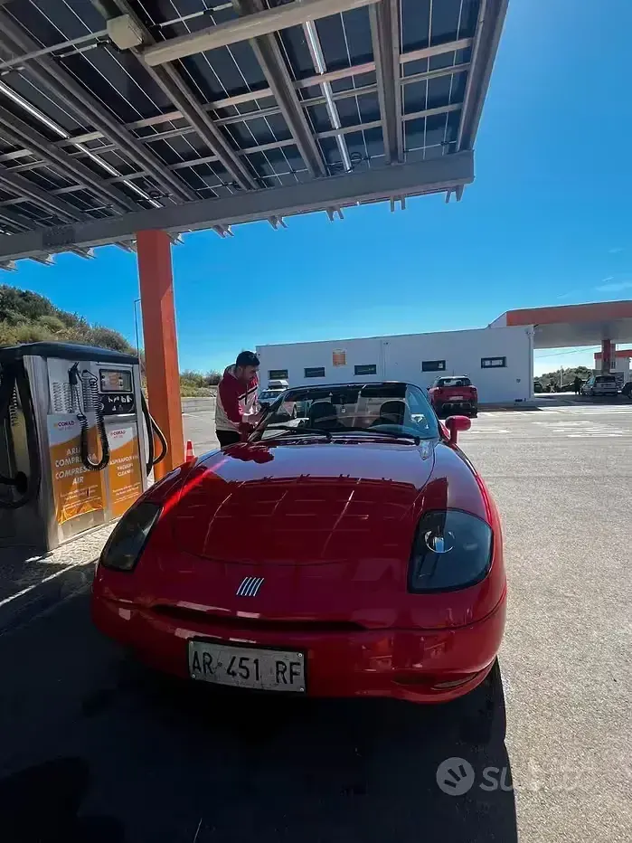Usata Fiat Barchetta 131 CV (96 kW) 1998 Rosso Cabrio