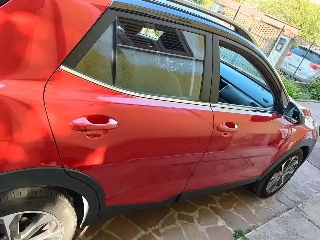 Usata Kia Stonic Urban 100 CV (73 kW) 2020 Rosso SUV