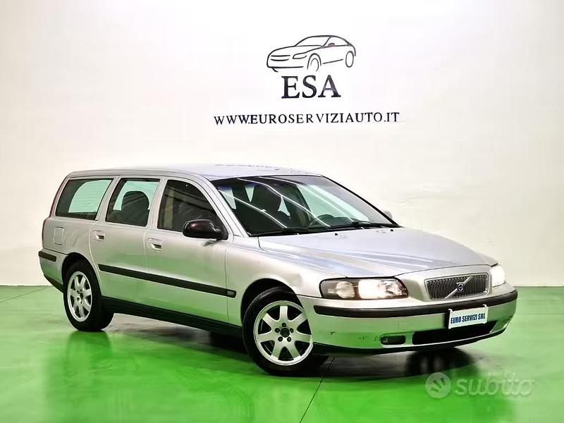 Usata Volvo V70 163 CV (119 kW) 2002 Grigio Station wagon