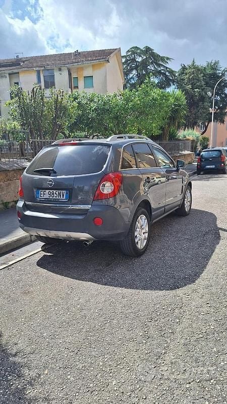 Usata Opel Antara 184 CV (135 kW) 2010 Grigio SUV