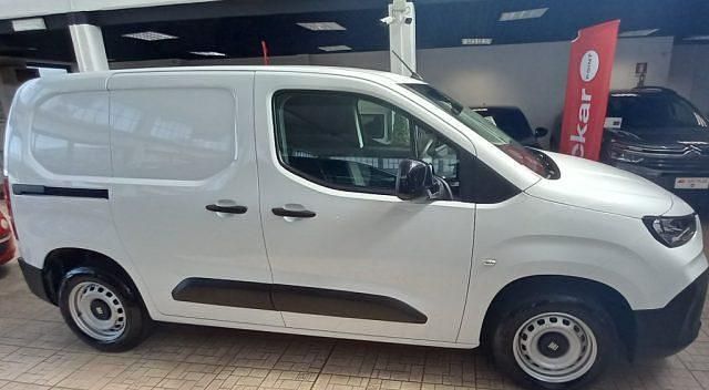 Usata Fiat Doblò 102 CV (75 kW) 2024 Bianco Monovolume