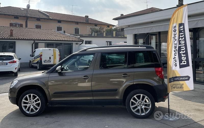 Usata Skoda Yeti Experience 160 CV (117 kW) 2010 Marrone SUV