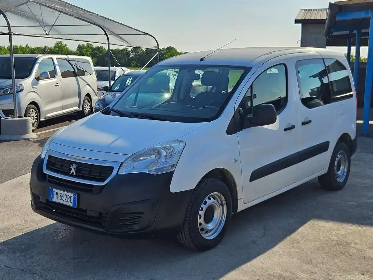 Usata Peugeot TePee 75 CV (55 kW) 2017 Bianco Furgone