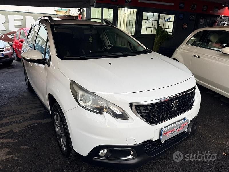 Usata Peugeot 2008 Active 75 CV (55 kW) 2018 Bianco SUV
