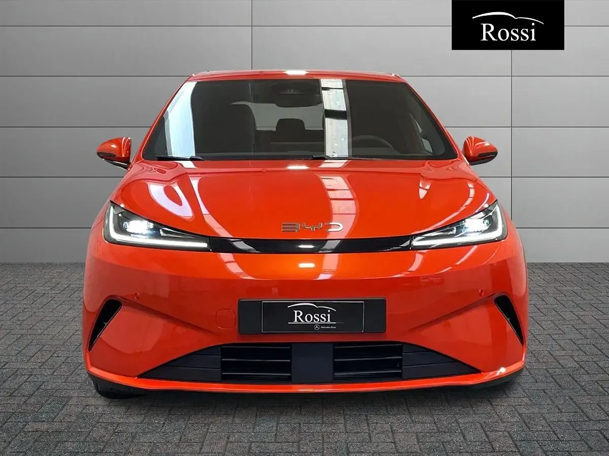 Nuova BYD Dolphin Boost 64 kW (88 CV) 2026 Utilitaria