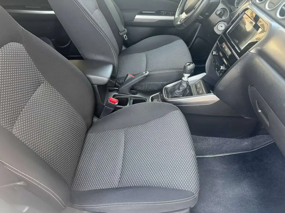 Usata Suzuki Vitara Cool 129 CV (94 kW) 2021 Bianco SUV