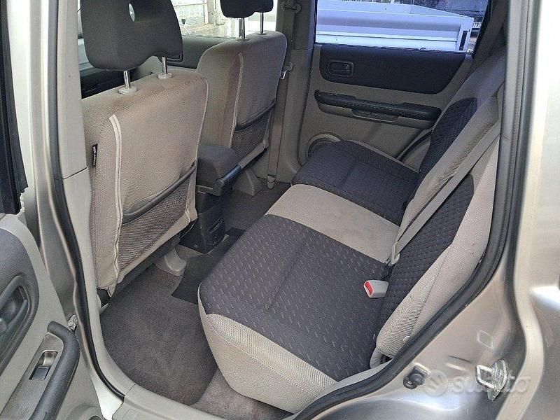 Usata Nissan X-Trail 2005 Grigio SUV