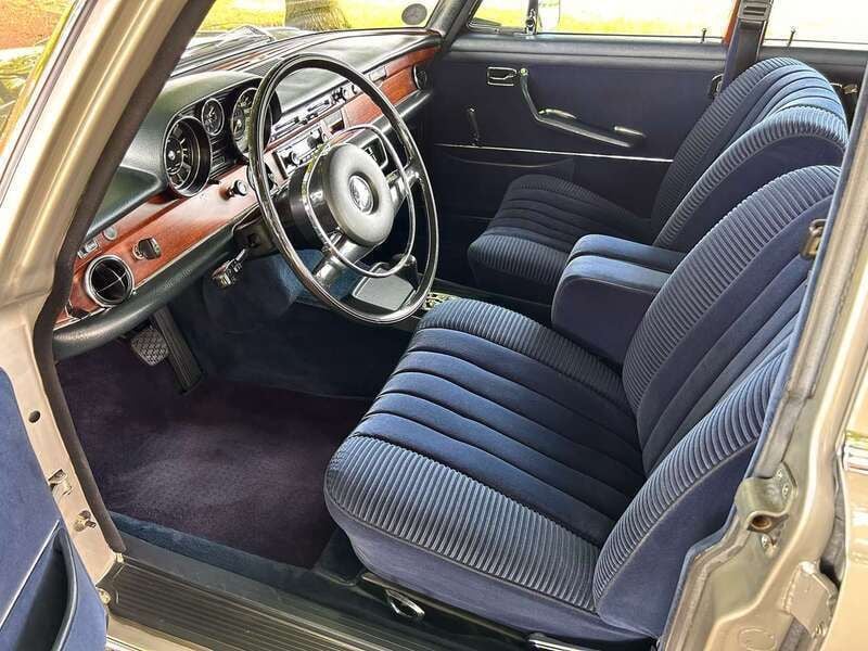 Usata Mercedes 280 SE 179 CV (131 kW) 1971 Argento Berlina