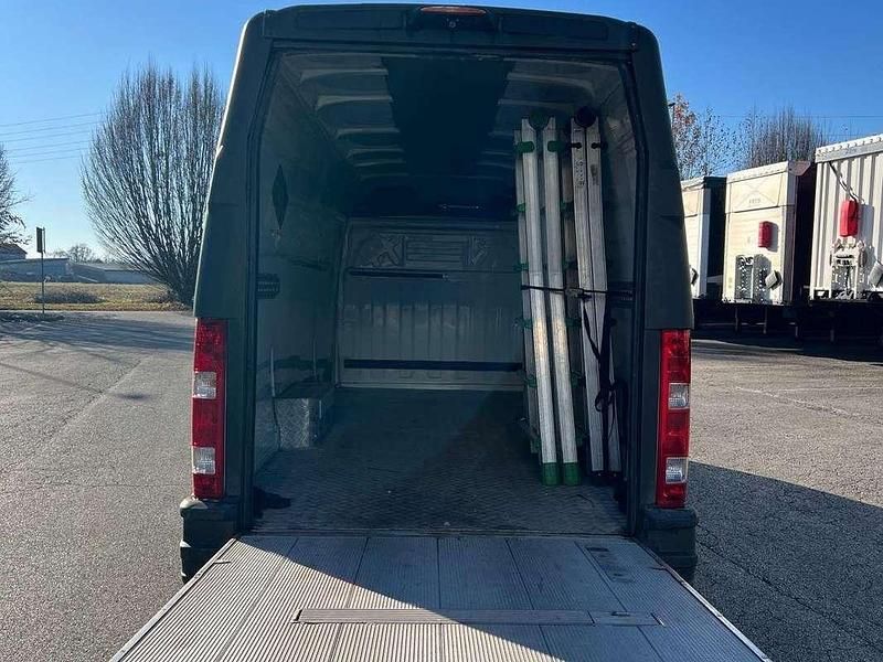 Usata Iveco Daily 170 CV (125 kW) 2013 Bianco Furgone