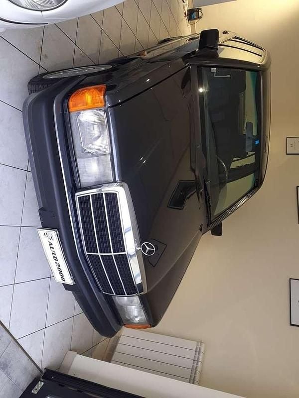 Usata Mercedes 190 109 CV (80 kW) 1992 Nero Berlina