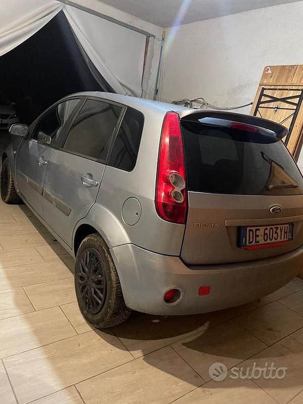 Gebraucht Ford Fiesta 68 PS (50 kW) 2007 Kleinwagen