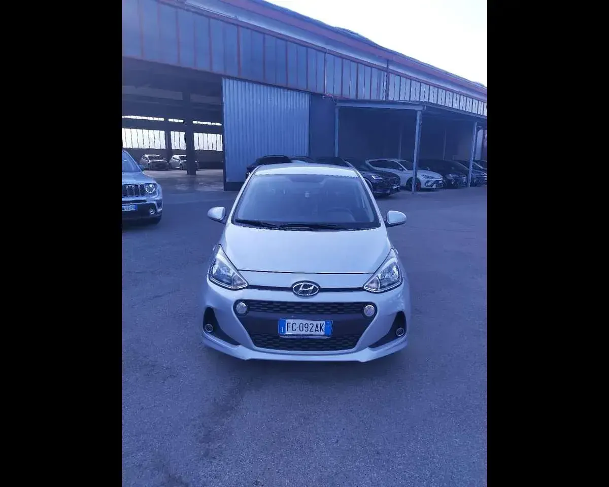 Usata Hyundai i10 Classic 67 CV (49 kW) 2016 Argento Utilitaria