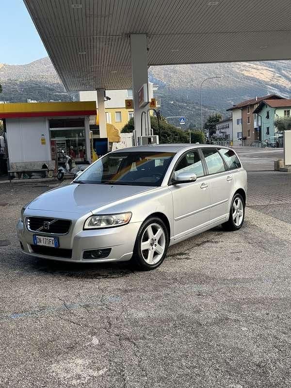 Usata Volvo V50 Summum 136 CV (100 kW) 2008 Grigio Station wagon