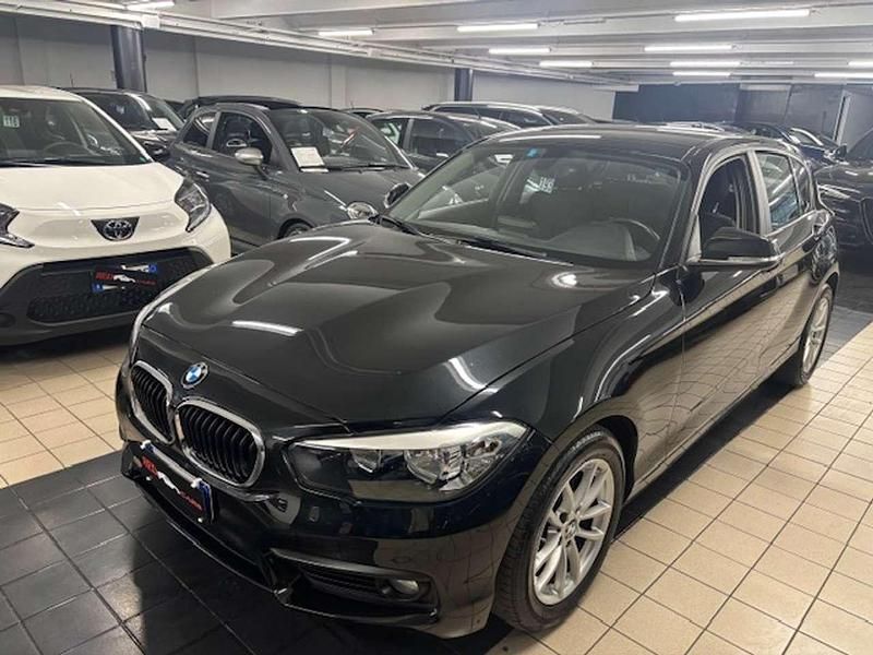 Usata BMW 118 Advantage 150 CV (110 kW) 2019 Nero Utilitaria
