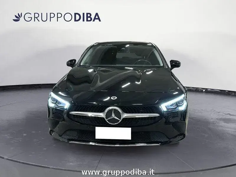 Gebraucht Mercedes CLA180 115 PS (84 kW) 2023 Schwarz Limousine