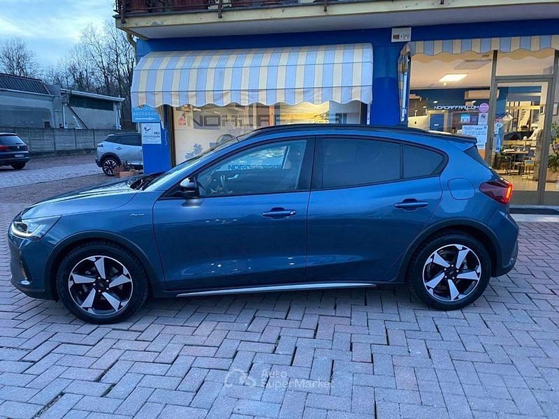 Usata Ford Focus Active X 125 CV (91 kW) 2023 Blu Berlina