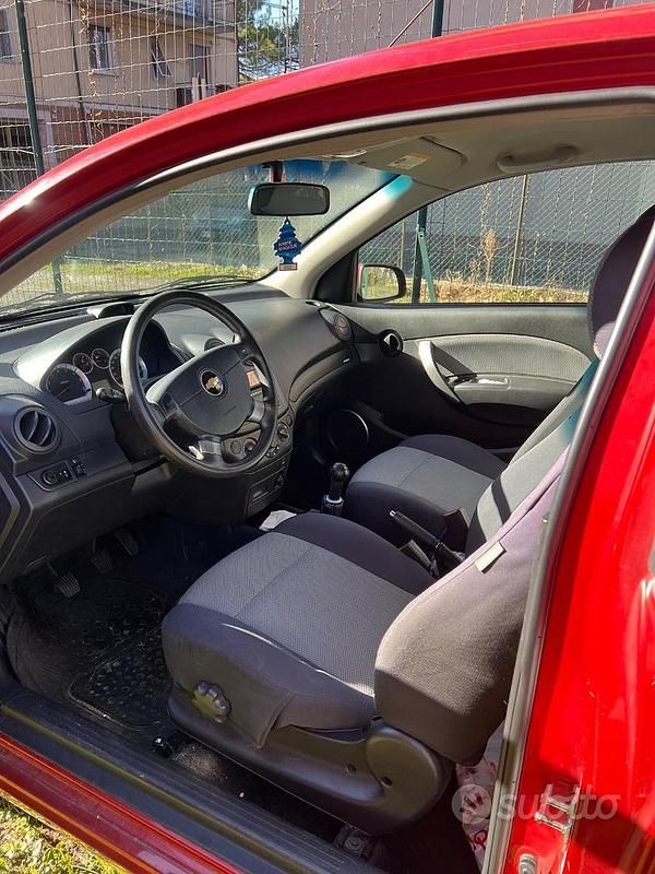 Usata Chevrolet Aveo 2010 Rosso Utilitaria