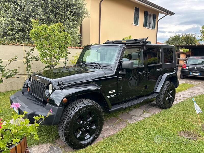 Usata Jeep Wrangler Unlimited Sahara 177 CV (130 kW) 2010 Nero SUV