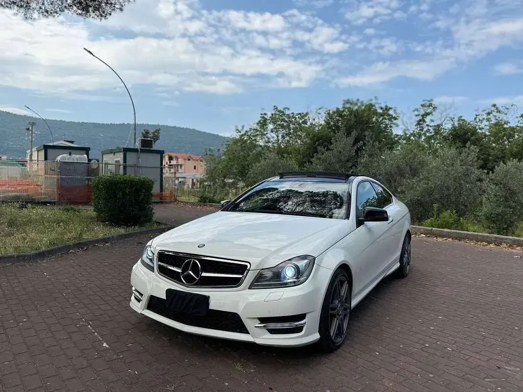 Usata Mercedes C220 Premium 170 CV (125 kW) 2012 Coupé