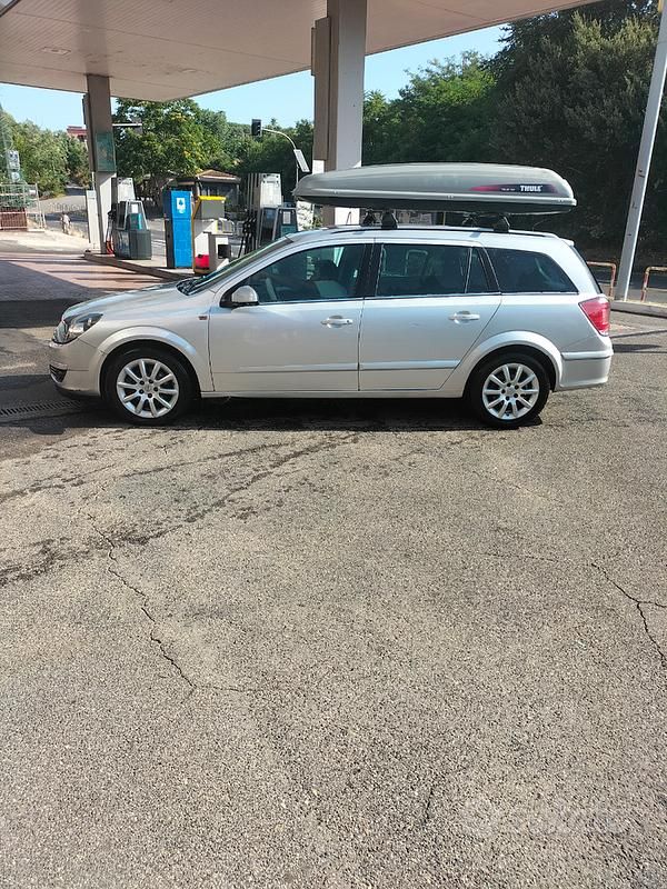 Usata Opel Astra 68 CV (50 kW) 2007 Grigio Station wagon
