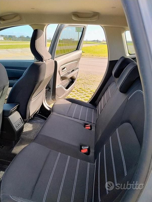 Usata Dacia Duster 130 CV (95 kW) 2023 Grigio SUV