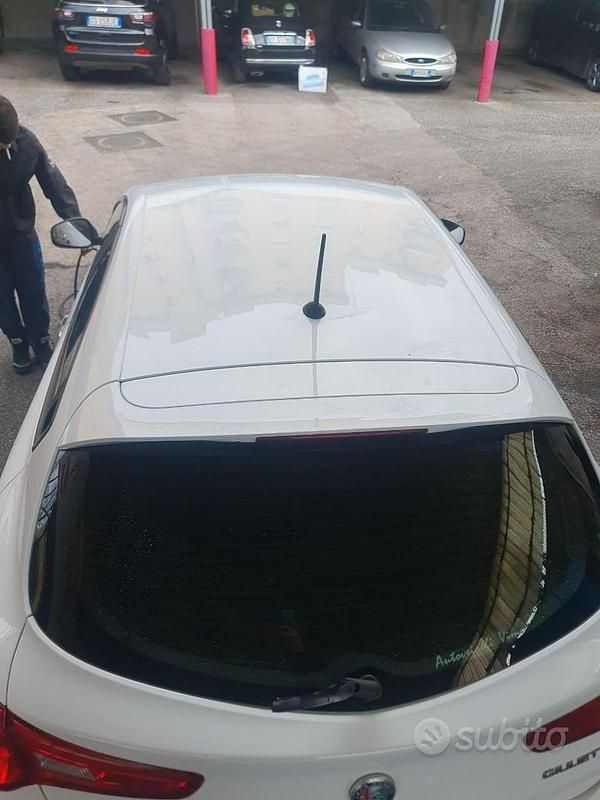 Usata Alfa Romeo Giulietta Business 120 CV (88 kW) 2017 Bianco Utilitaria