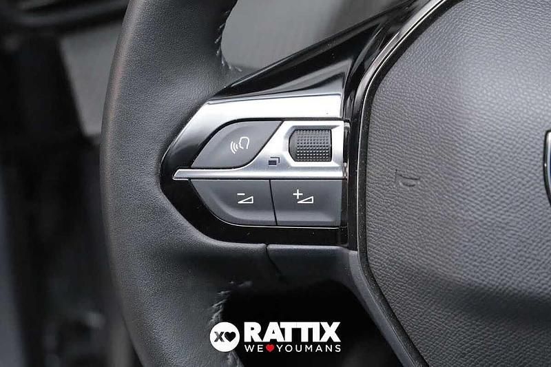 Usata Peugeot 208 Allure 101 CV (74 kW) 2025 Grigio Utilitaria