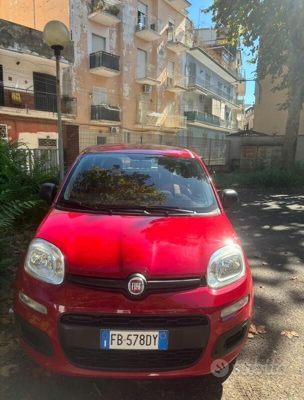 Usata Fiat Panda 69 CV (50 kW) 2015 Rosso Utilitaria