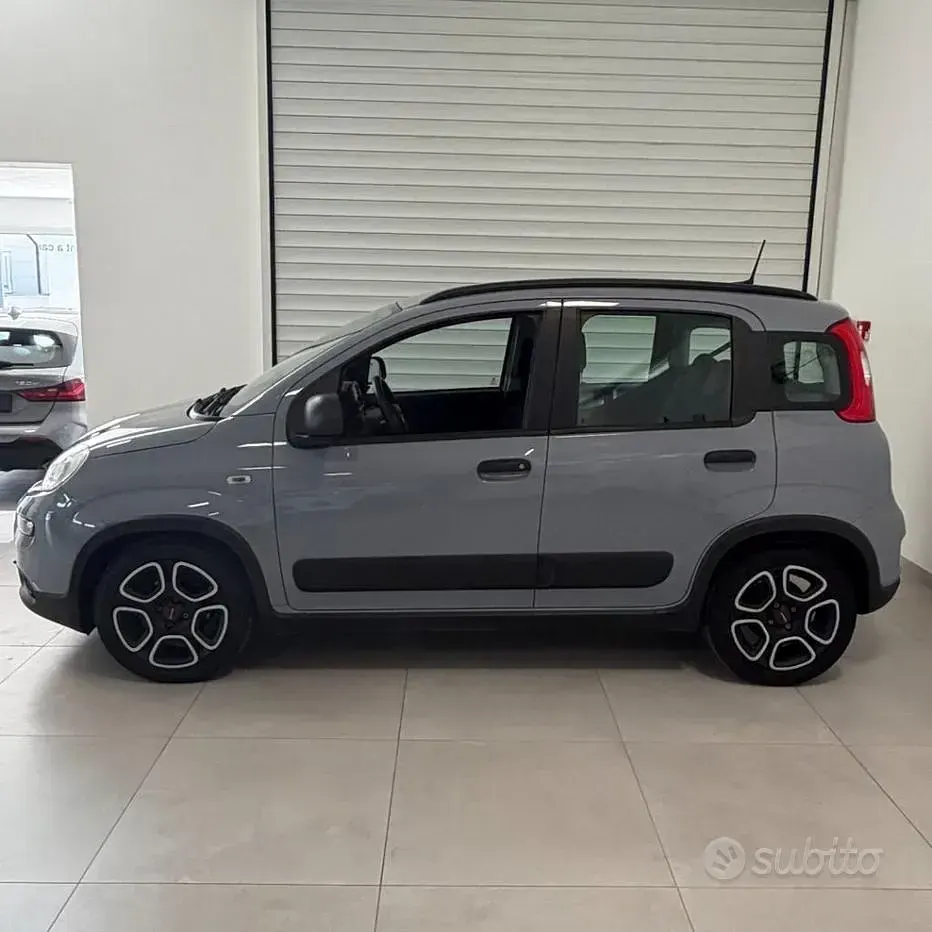 Usata Fiat Panda City Life 69 CV (50 kW) 2021 Grigio Utilitaria