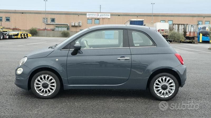 Usado Fiat 500 Lounge 95 CV (69 kW) 2017 Gris Coupe