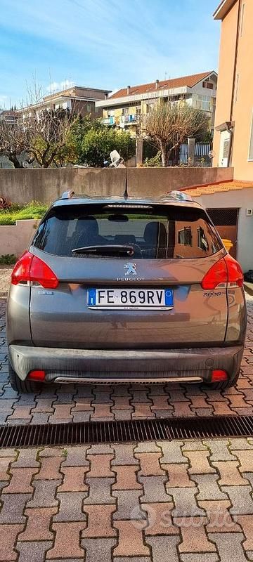 Usata Peugeot 2008 100 CV (73 kW) 2016 Grigio SUV