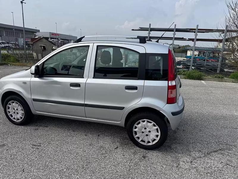 Usata Fiat Panda 77 CV (56 kW) 2010 Grigio Utilitaria