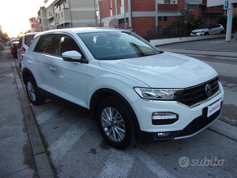Usata VW T-Roc Business 110 CV (80 kW) 2021 Bianco SUV