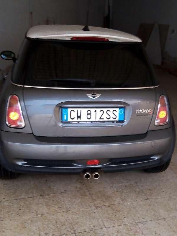 Usata Mini Cooper S 170 CV (125 kW) 2005 Grigio Utilitaria