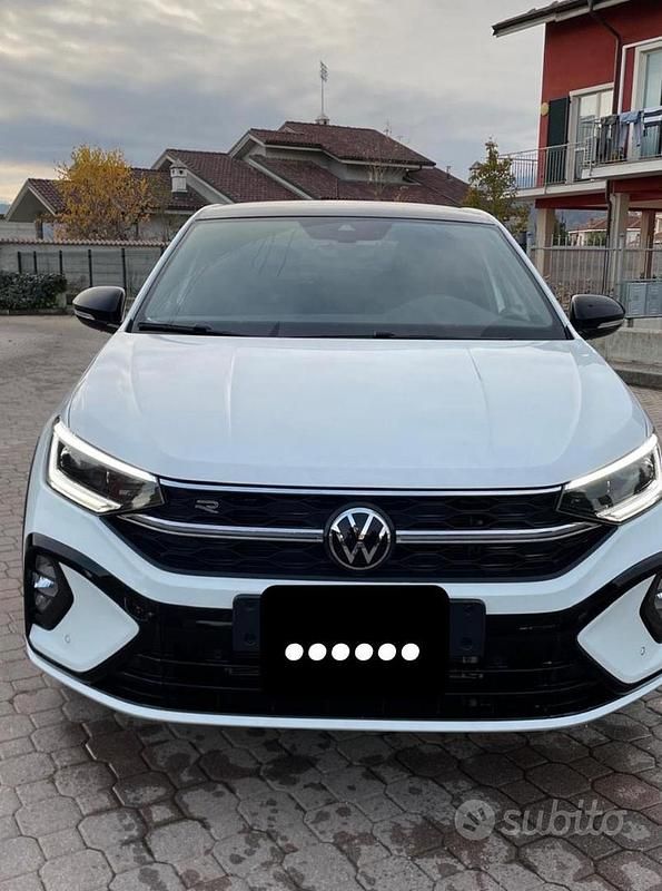 Usata VW Taigo R-line 150 CV (110 kW) 2023 Bianco SUV