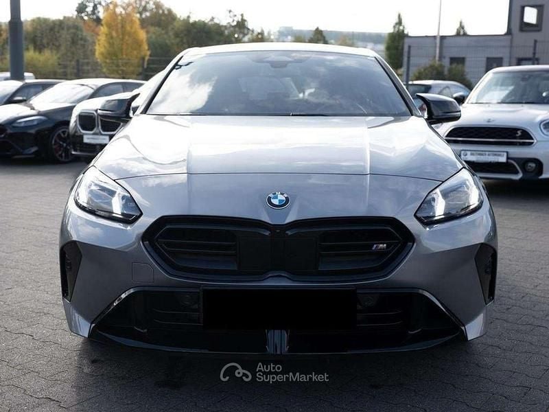 Usata BMW M135 M Sport 300 CV (220 kW) 2024 Grattacielo grigio Utilitaria
